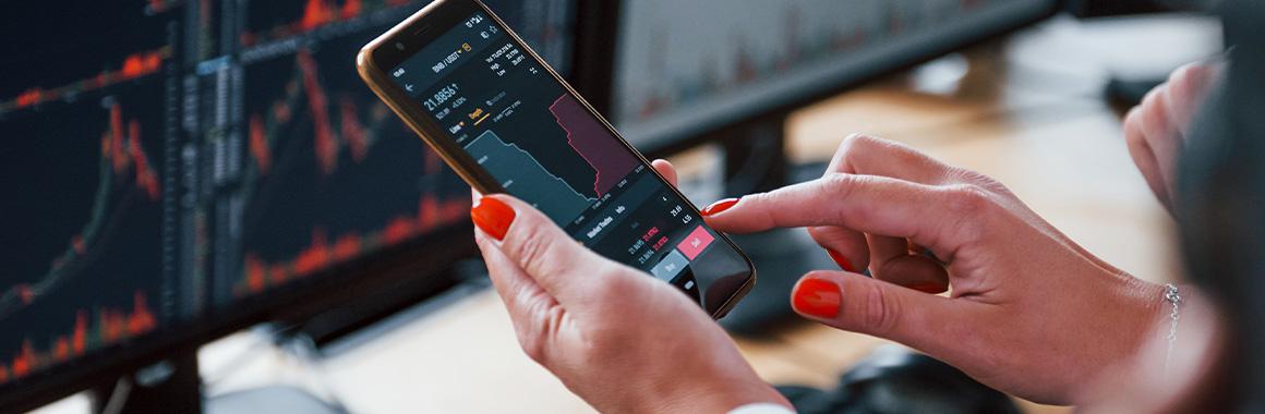 Trading with Scalping Forex Strategy CCI + EMA