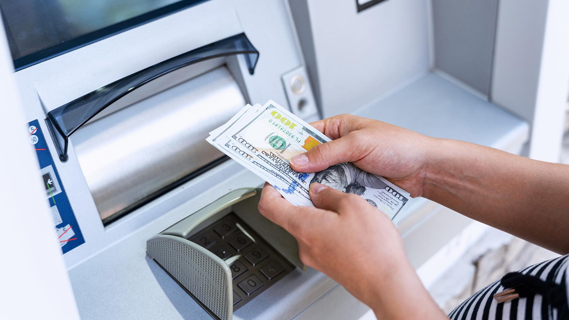 ¿Cómo ha afectado la crisis del sector financiero a los ingresos de los bancos de EE.UU?